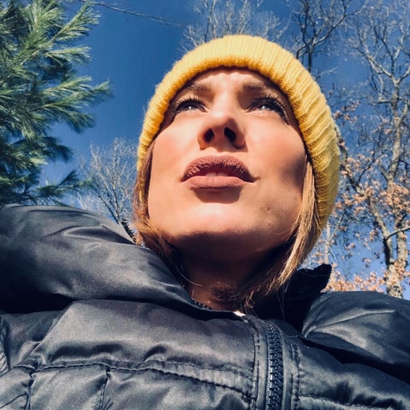 Meet your Posher, Kelly - Picture 3 of 5